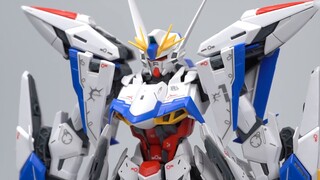 Bạn đã sẵn sàng cho một thế hệ mê ba lô mới chưa? Bản dùng thử nguyên tố Bandai MG Eclipse Gundam