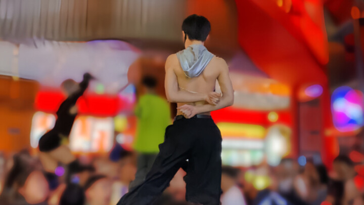 AOA “Short Skirt” Cover Dance Performance at Changsha Commune!