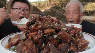 125 tệ 2,5kg xương sườn làm món “Sườn Xào Ngọt” ngọt thơm không ngán