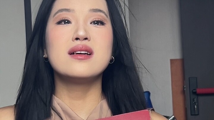 ตอนแรกกะจะถ่ายว่าชีวิตมันง่ายเหมือนปอกกล้วย แต่ถ่ายไปถ่ายมาก็คิดถึงสมัยก่อน…