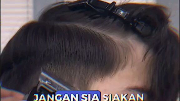 potong rambut ala ala