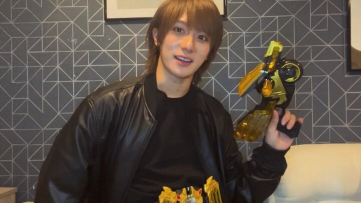 Kamen Rider Revice’s Kagero Kaguya Quartz actor, Seiichiro Nagata, personally plays with the Legend 