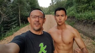 “这荒诞的台词，很多人花了近十年都没懂！”邪不压牛马