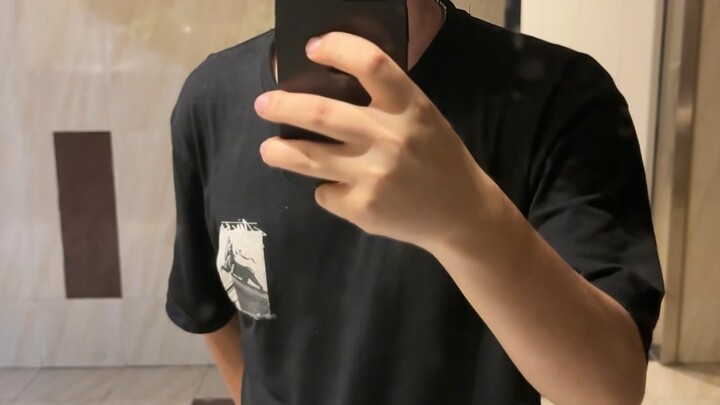 فجأة فهمت قليلًا لماذا كان يُظن أنني فتاة من قبل [ابتسامة]