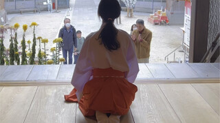 【Miko】Kangushi berkata, ini adalah sudut pandang dewa yang sedang memperhatikan kita.