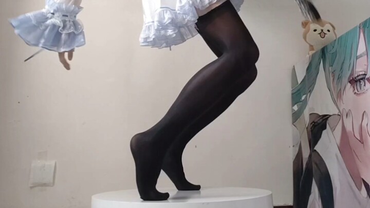 ท้าทายยืนบนปลายเท้า