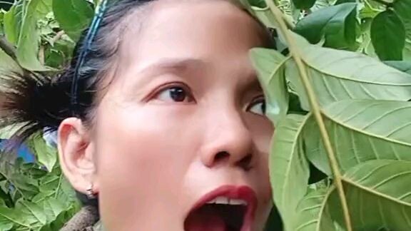 Thủy mê trai lên tiếng giải cứu