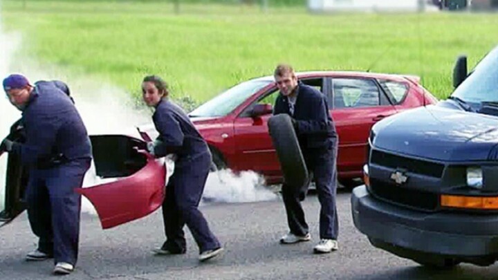 พวกเขาขโมยทุกอย่าง เพียงเพื่อหัวเราะมุข