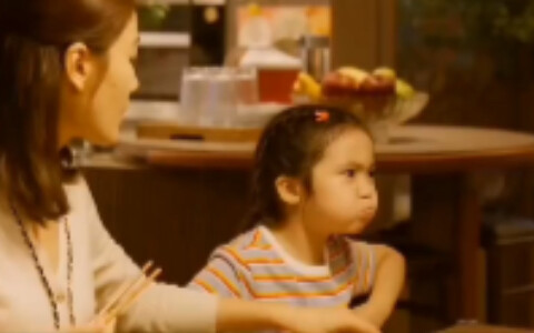 How can anyone possibly have such a cute daughter～