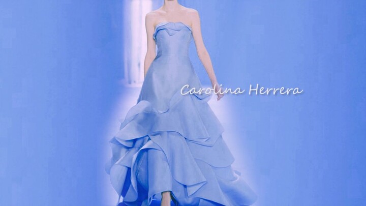 Help! It turns out gowns don’t need to be piled high with fancy embellishments to look this stunning