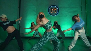 【遇见舞蹈】老师:楠楠 音乐:elefante 节奏感超强，电臀小马达上线——热爱是最大的天赋