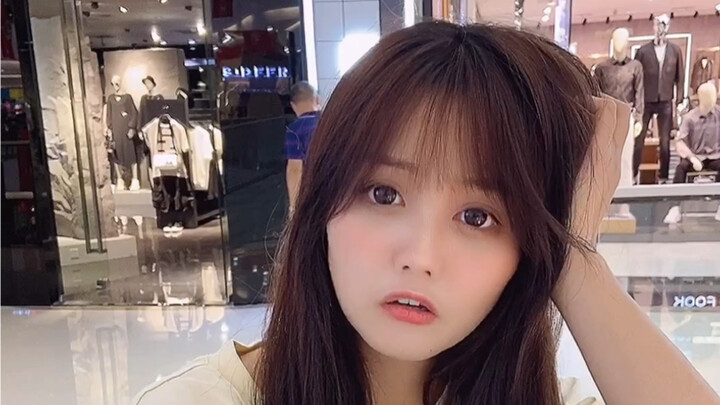 Có cô bạn gái này thì tôi còn biết nói gì nữa