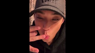ASMR time with Mingyu 💎 Water drops sound 💧 #seventeen #mingyu