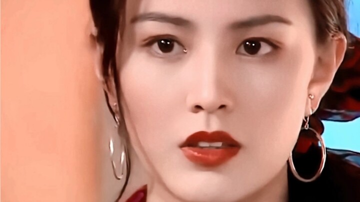 LMAO, this childhood horror flick is basically just the male lead surrounded by a cast of total beau