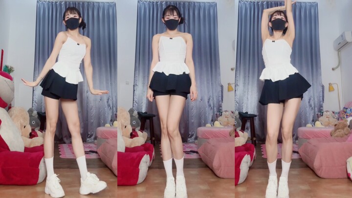 Summer can't be without sweet girls—like BLACKPINK at the very end!