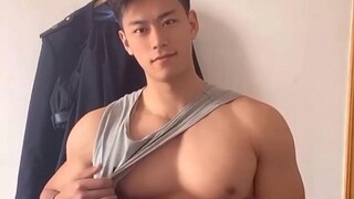 Sự quyến rũ của một người đàn ông trưởng thành