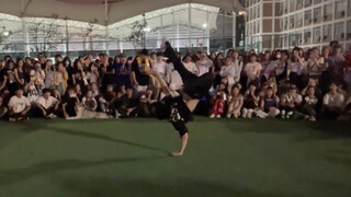 校园街舞表演 这气氛太嗨了 全场围观