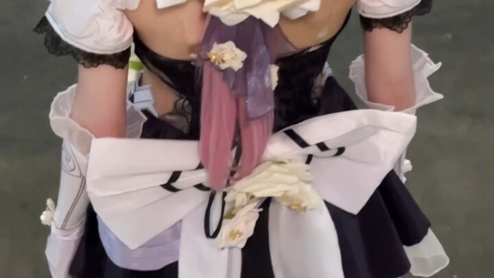 Elysha di depan, tunggu aku!