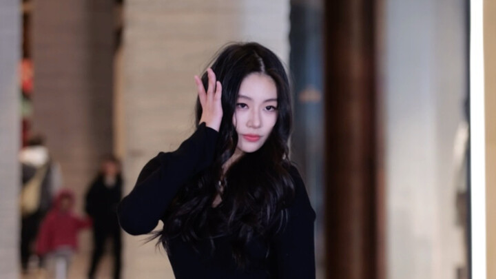 Don’t Touch: Getting 186 Experience Cards with Stilettos