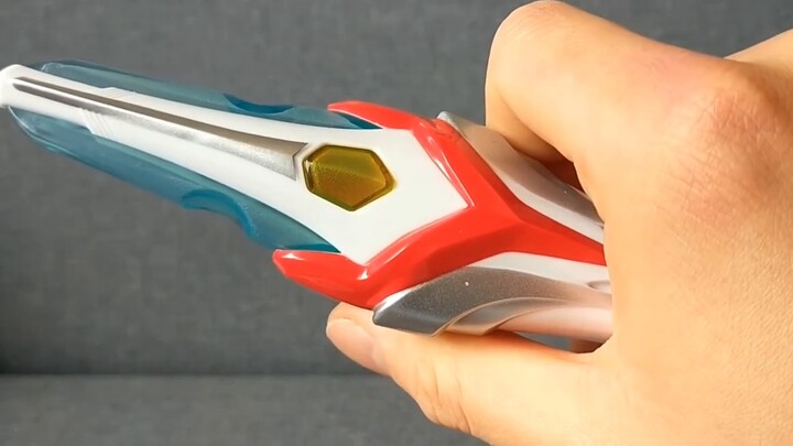 [National New Product] Noah sound effects included! Bandai Mini Transformer Series Nexus Ultraman Mi