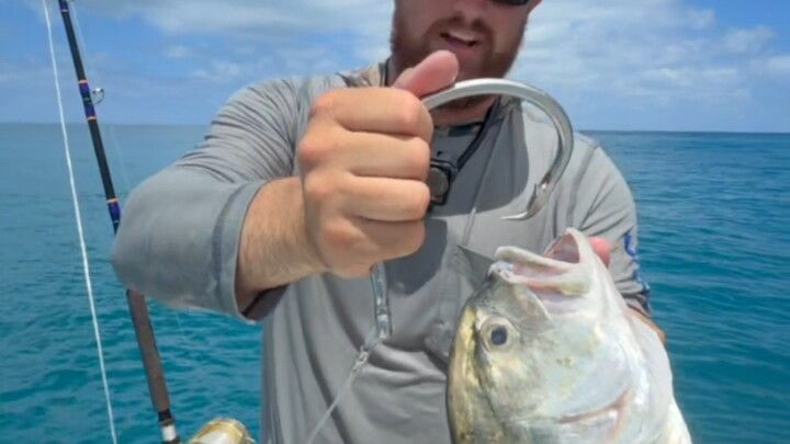 “Kail besar memancing ikan besar!”