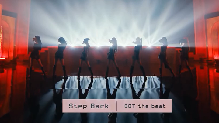 Step Back - Girls on Top (SMCU)