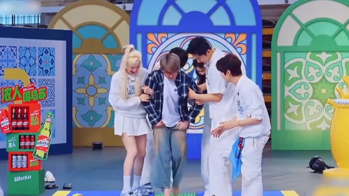 Director Yao: Someone please rein in Fan Chengcheng, I’m quitting!