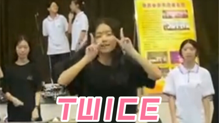 TWICE ครองโลก!