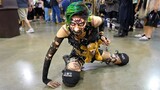 Scary Cosplay Girl with Creepy Movement in Costume at Midwest Haunters Convention 2021