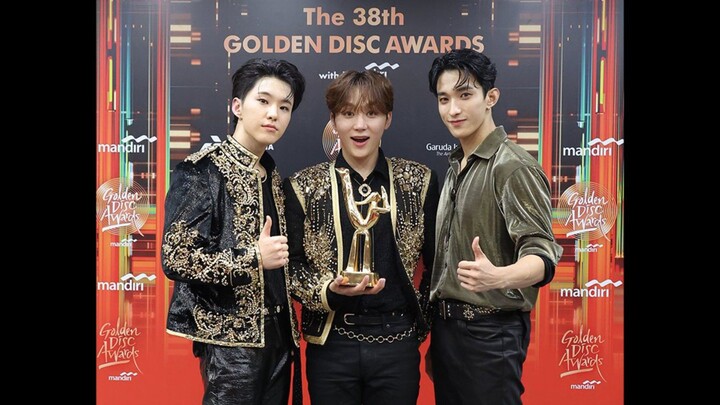 Golden disc award 38th BSS FIGHTING FEAT PI CHEOLIN (DINO)