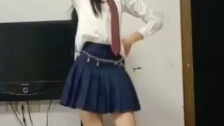 Putri saya menghabiskan tiga belas jam mempelajari tarian tersebut, namun dia berkata bahwa dia tida