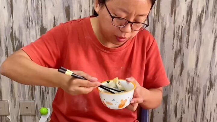The Current Reality of a 35-Year-Old Stay-at-Home Mom