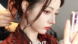 Tôi chưa từng thấy điều này trước đây. Studio đã phát hành vlog về chương trình khuyến mãi một ngày 