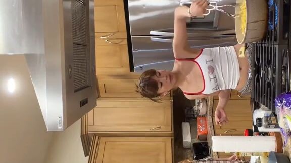 BINI Weverse Live_Cook with Bini part1