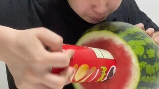 การทดลองสนุกๆ วิดีโอยืดหยุ่นขำขัน