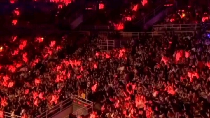 [Xiao Zhan] Peter Pan: I’m not here to watch the show, I’m here to support my little friend!