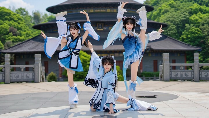 “Master! Which one of us three is the one you cherish most?!”