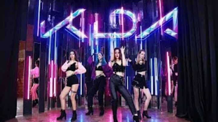 [Can't help but nosebleed] Russian BOOMBERRY dance troupe beautiful girls dance to the debut song of