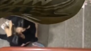 姐妹，这里不让＿＿