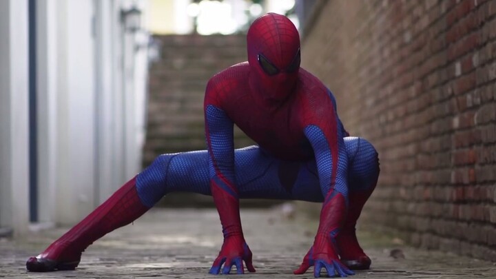 Would you dare to wear the 40,000 yuan amazing Spider-Man suit on the street?