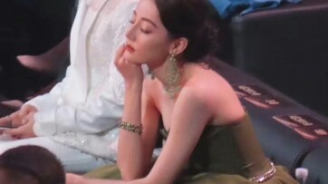 Reba, mengapa selalu kesepian dan pendiam