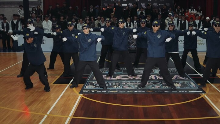 [POPPING Group Dance] Wow, this is too cool. There are so many poppers in a club. This is the charm 