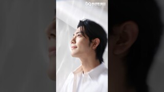 With spokesperson Xiao Zhan, experience a new multi-faceted sun protection and skincare sensation.