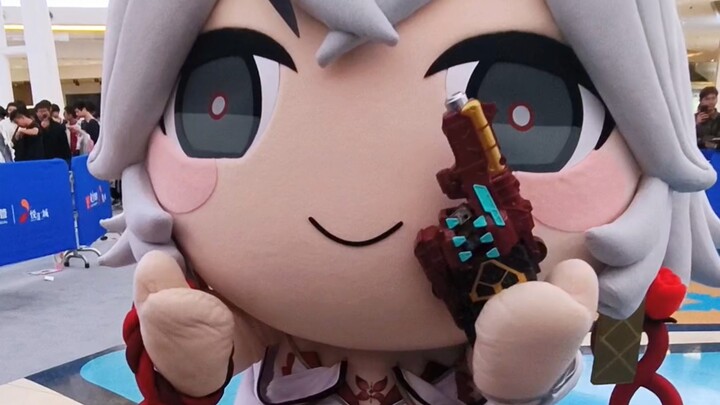 Chun, who repeatedly studies her new toy