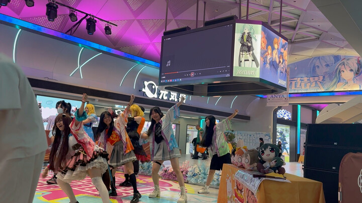 Girl Throws a Tantrum, Boy Dances—An AiScReam? Guangzhou Spring Festival Love Live! Mini Only Event
