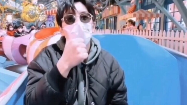 จริงอยู่ที่ความหล่ออยู่ได้แค่สามวินาที