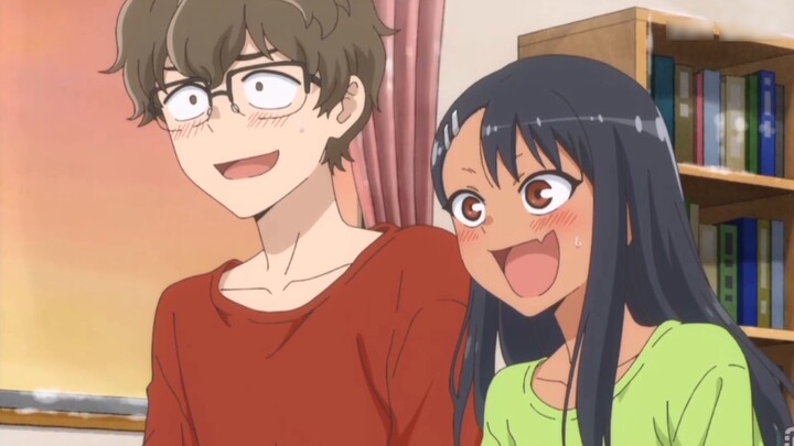 Nagatoro-san vẫn xinh đẹp ngay cả khi cô ấy không diễn xuất