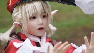 Having a daughter can not only cosplay together, but also play reflective boards for each other's lo