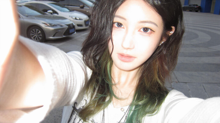 I’ve posted everything from my photo album—just scroll and enjoy! I’m too busy with work to dance an