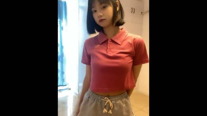 "Trông có vẻ ngượng ngùng nhưng thực ra lại rất kiểm soát!!"